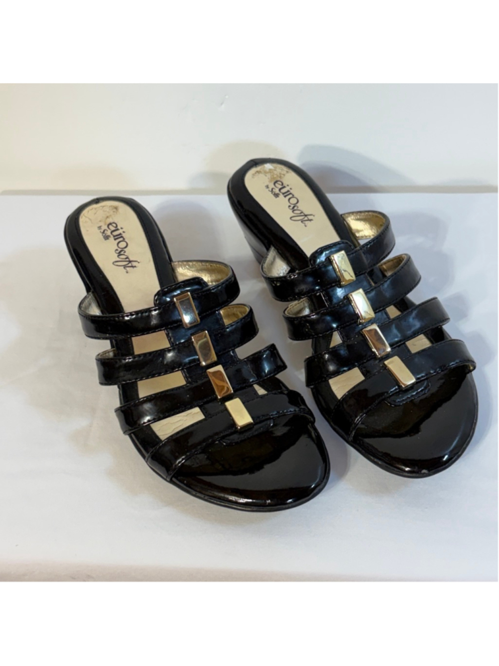 Eurosoft by Sofft Black Patent Leather Gold Wedge Sandals Women’s Size 7 Slip On